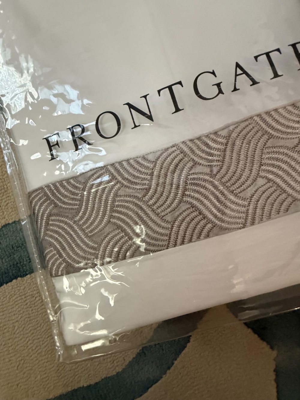 Frontgate Leora Duvet Cover - King - Pewter - NWT - Picture 13 of 15